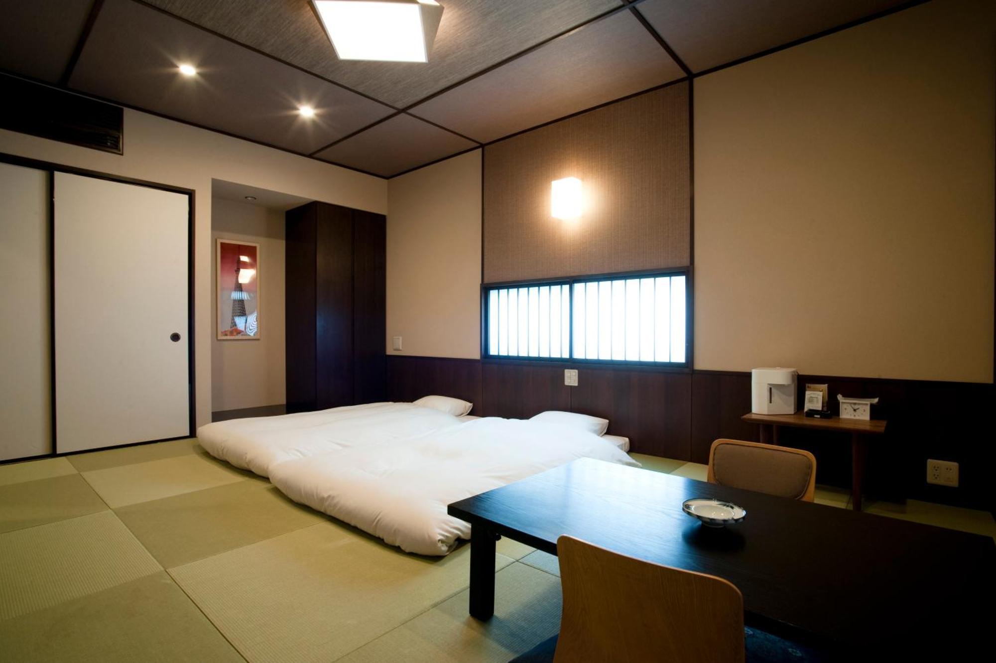 Ochanomizu Hotel Shoryukan Tokyo Exterior photo